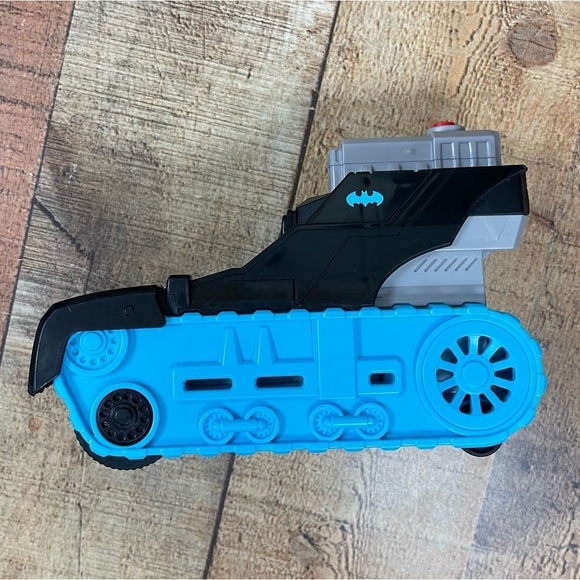 Imaginext Batman Mr. Freeze DC Car Bike Motorcycle Automobiles Toy Bundle - Picture 3 of 10